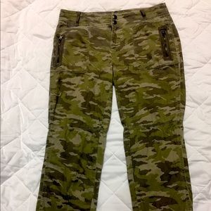 Trendy , camo pants !
